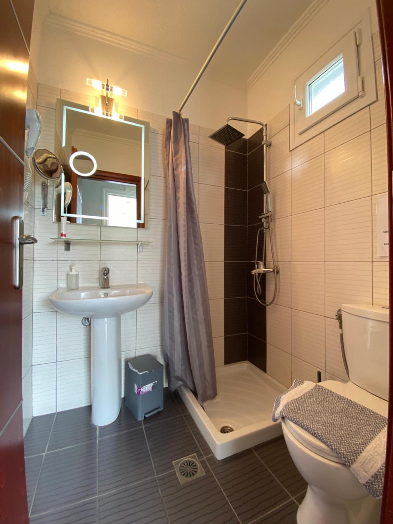 A Ponte Studios & Apartments Сикия Стая снимка