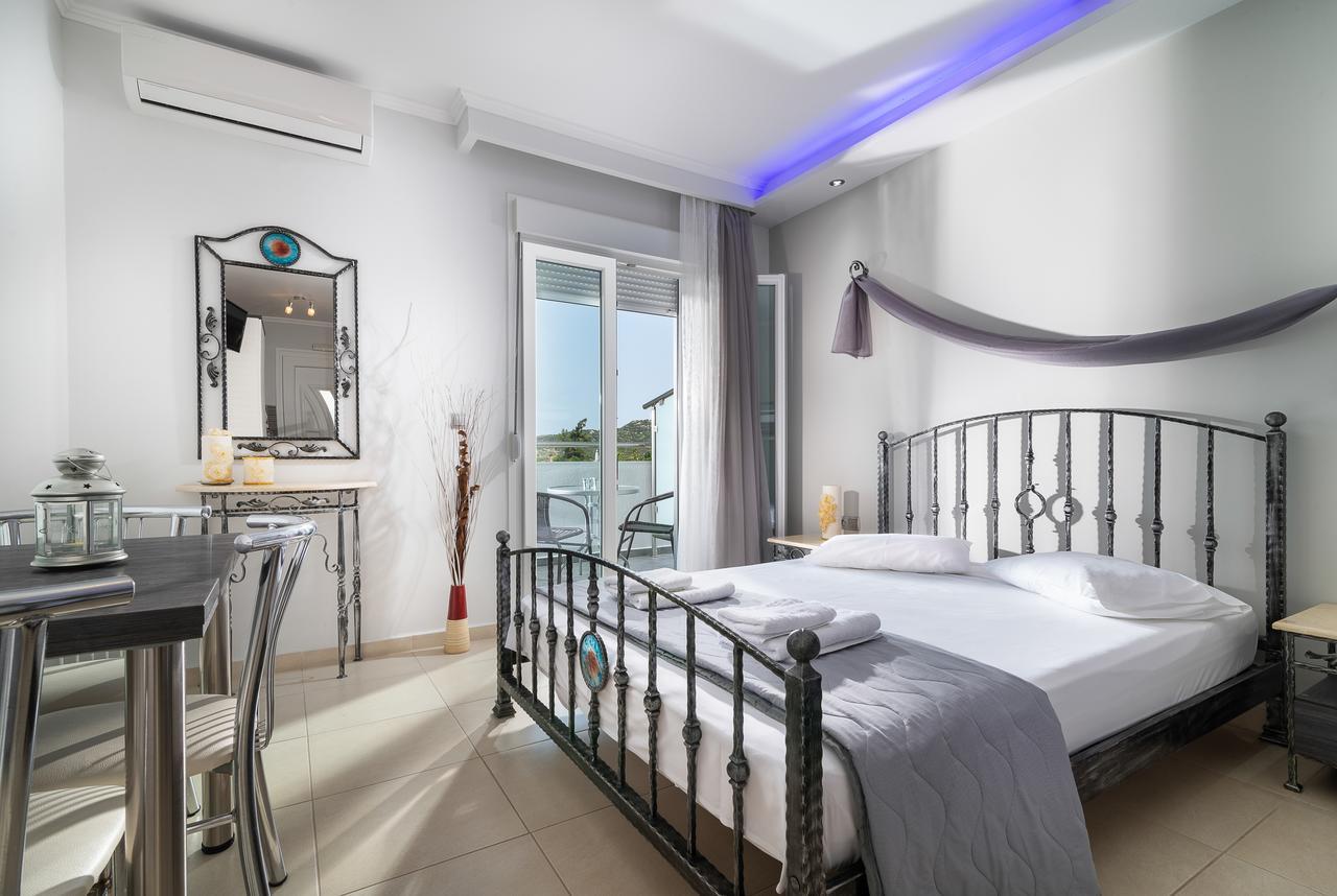 A Ponte Studios & Apartments Сикия Екстериор снимка
