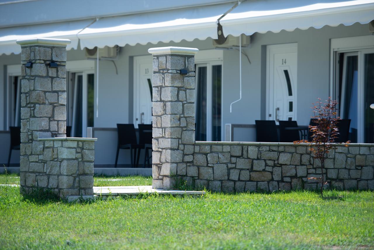 A Ponte Studios & Apartments Сикия Екстериор снимка